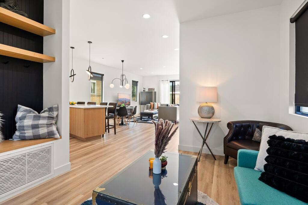 Rooftop 3b 3ba House Near Dodger Stadium And Dtla Hébergement de vacances Los Angeles
